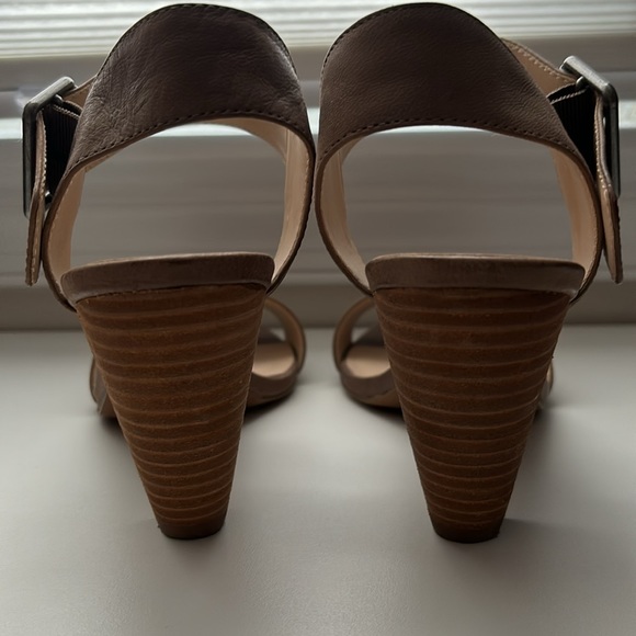 LAST CHANCE - NWOT Sole Society Sandals Taupe Size 8.5 - Picture 5 of 8
